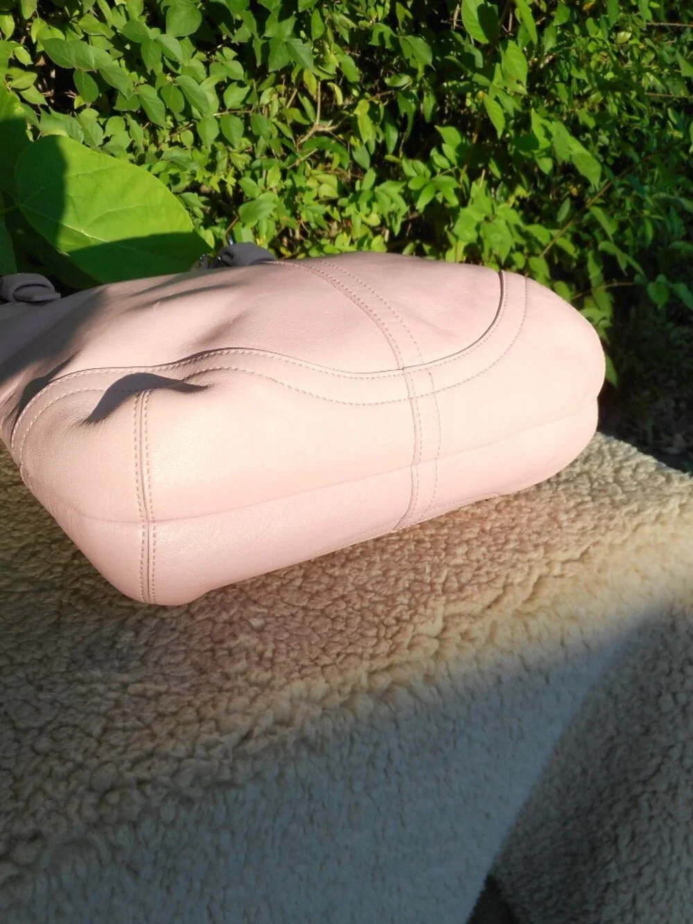 Vintage Coach Coach Soho Slim Hobo 4983, EUC in Pink
